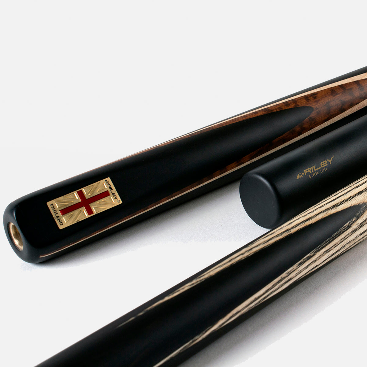 Riley England Ebony Series 5 - 3/4 Cut Snooker Cue (RES-5UK)