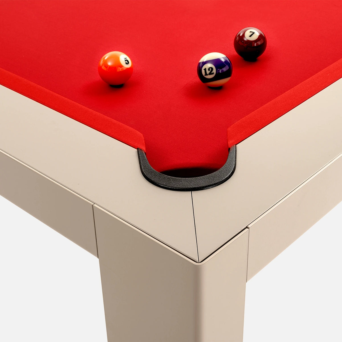 CUBISTA - INDOOR - Pool Table