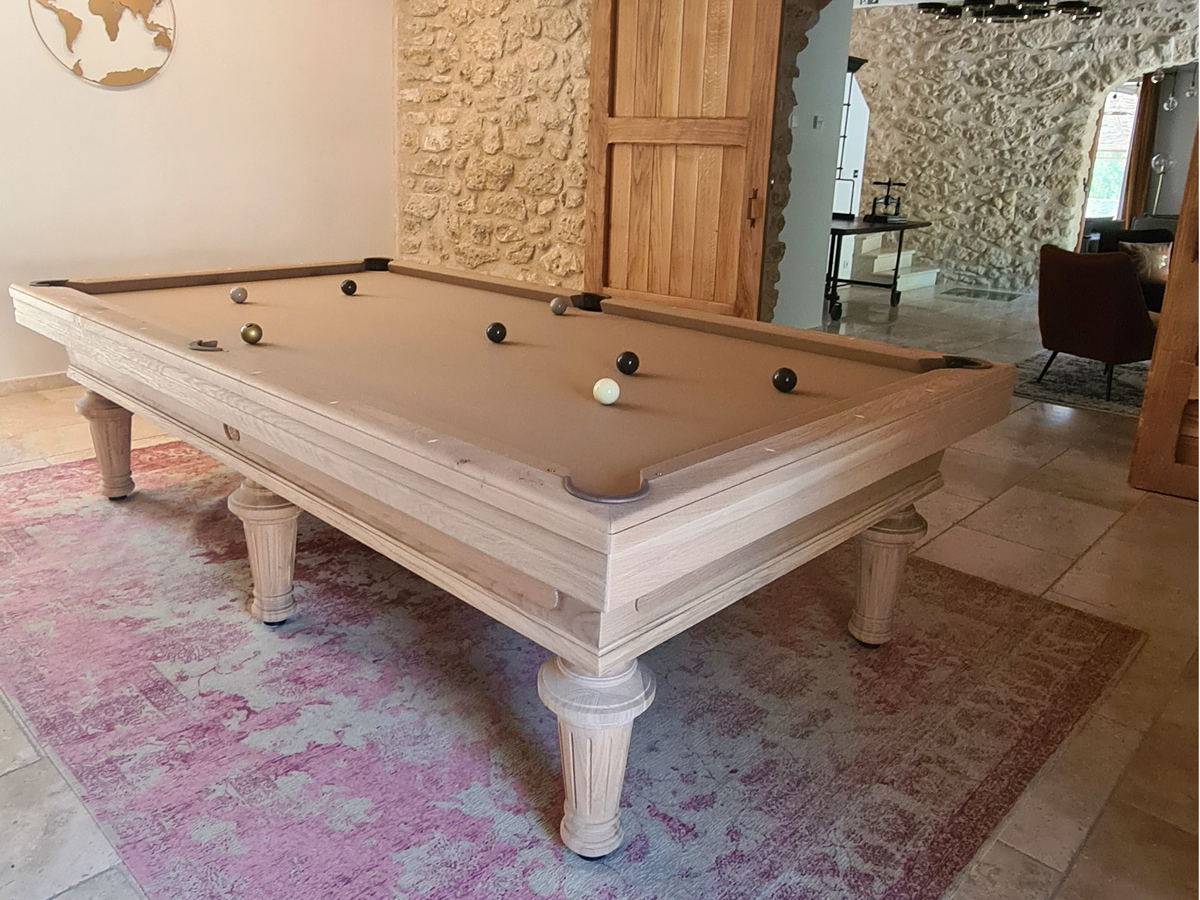 EMPEREUR Vintage Billiard Table
