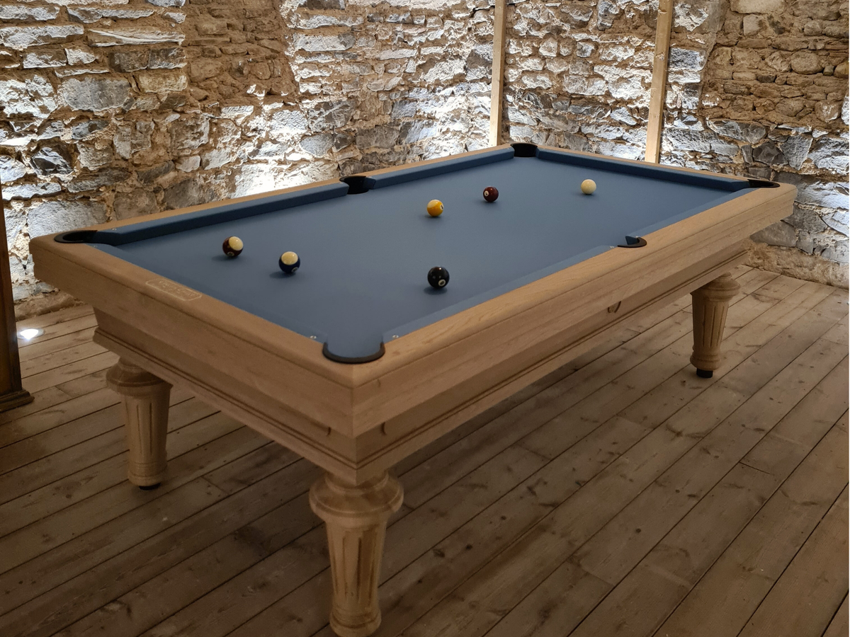 EMPEREUR Vintage Billiard Table