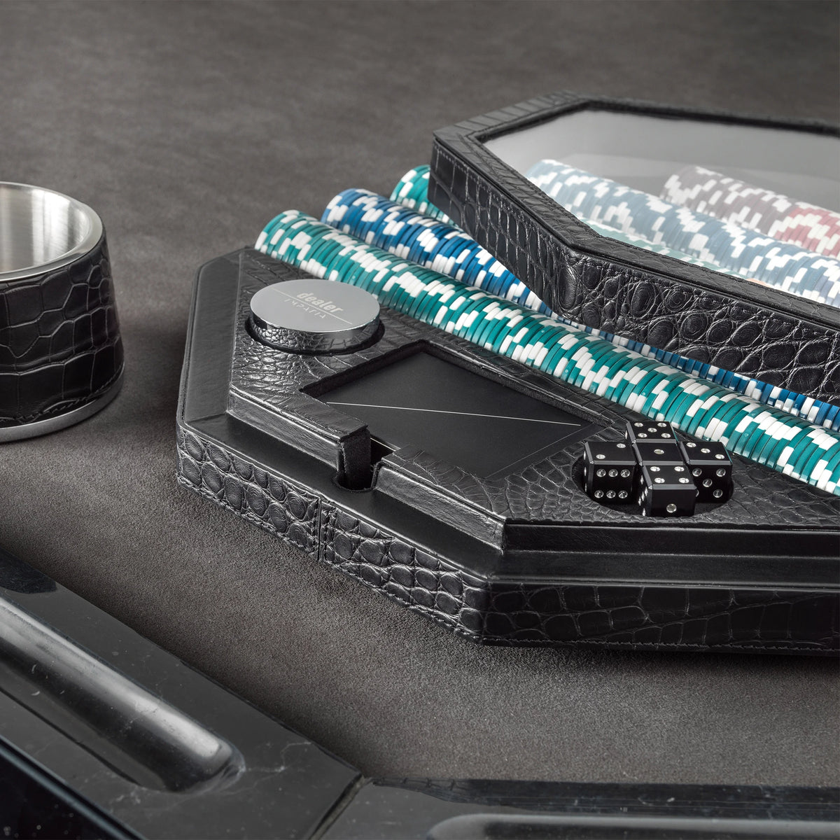 Unootto Poker Game Set Precious Leather Collection