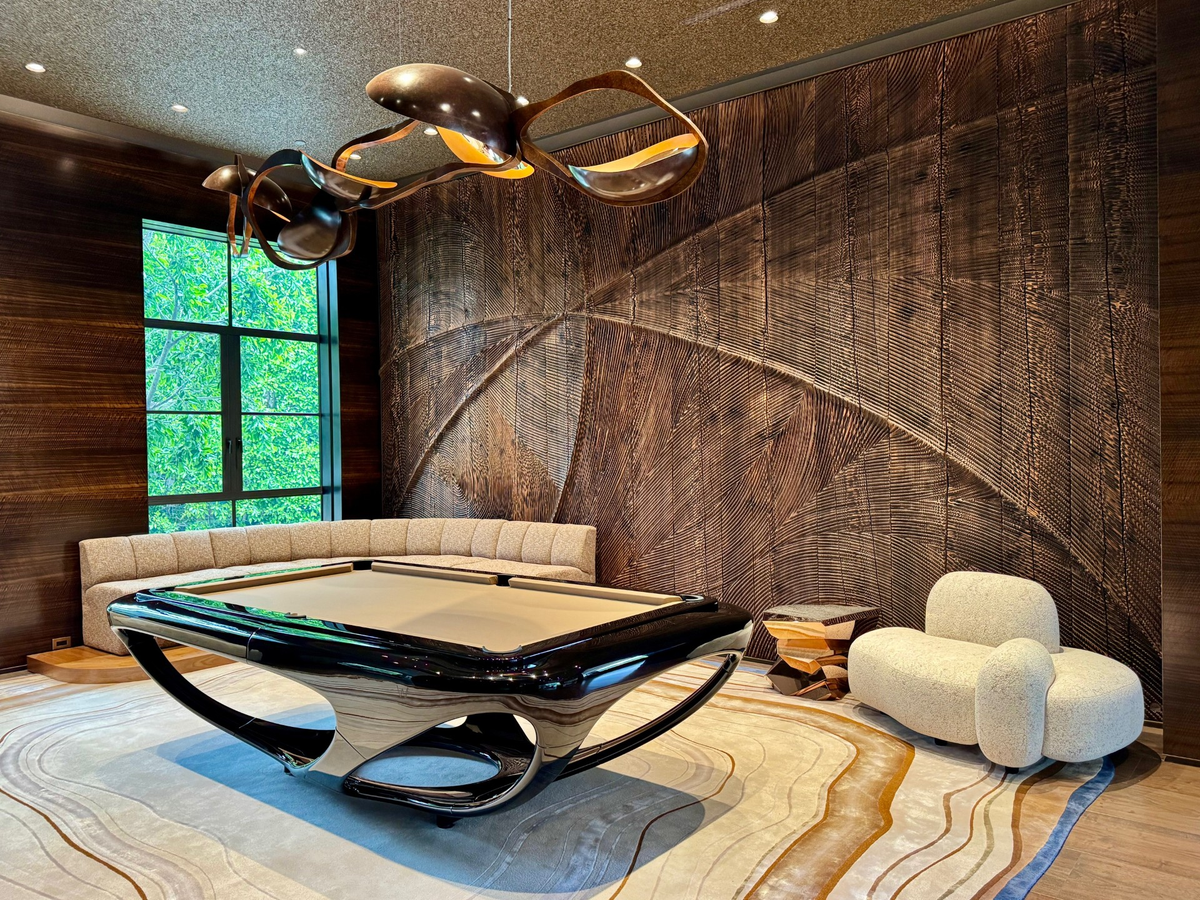 WHITELIGHT Billiard Table